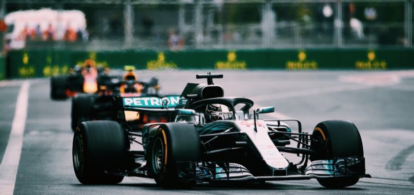 F1 | La cordura de Hamilton sale victoriosa en la locura del Azerbaijan GP