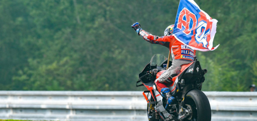 Dovizioso gana el Gran Premio de MotoGP de la República Checa mientras el líder Márquez tiene que conformarse con un tercer puesto 