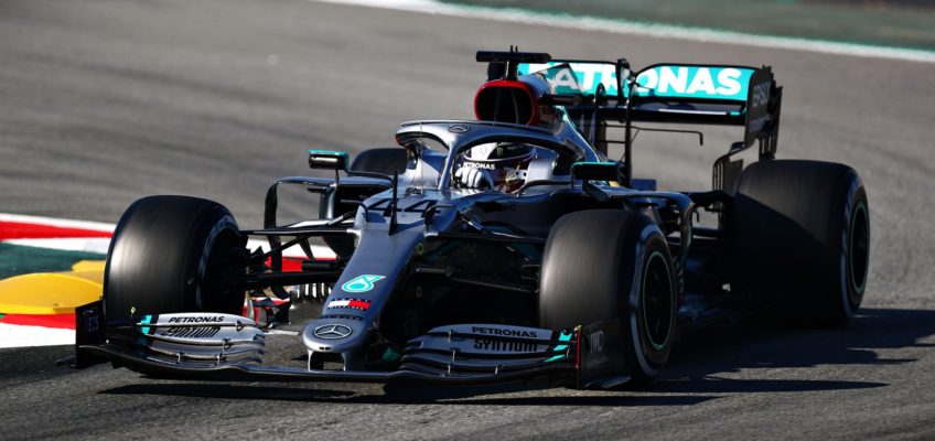 Así es el volante ‘mágico’ de Mercedes y Hamilton