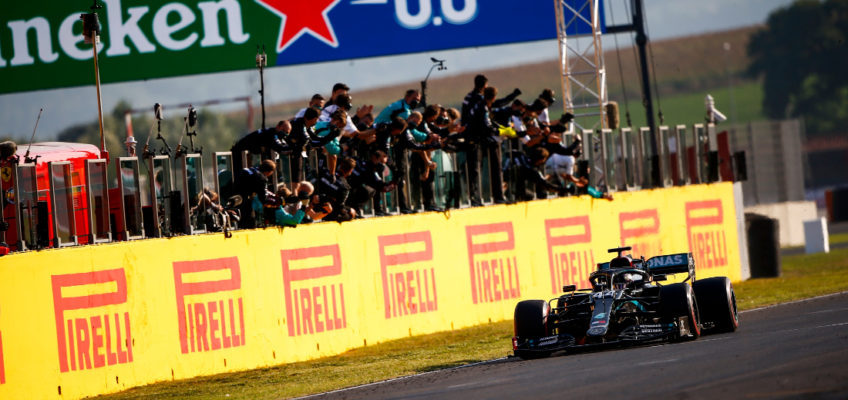 GP Toscana F1 2020: Hamilton reina en el caos