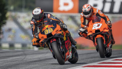 foto: GP de Austria MotoGP 2021: Binder gana con neumáticos lisos en mojado