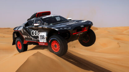 foto: Abu Dabhi Desert Challenge: Triunfo histórico de Audi y Peterhansel